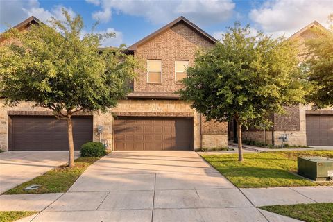 Photo of 2413 Ash Lane, Sachse, TX 75048 (MLS # 21249427)