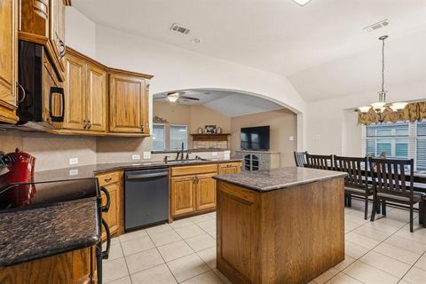 Tiny photo for 6810 Volunteer Drive, Greenville, TX 75402 (MLS # 21200993)