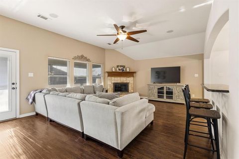 Tiny photo for 6810 Volunteer Drive, Greenville, TX 75402 (MLS # 21200993)