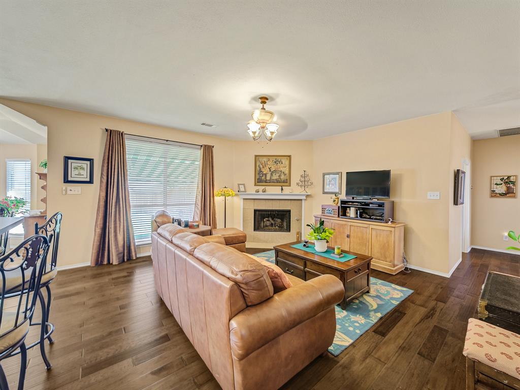 5605 Periwinkle Lane