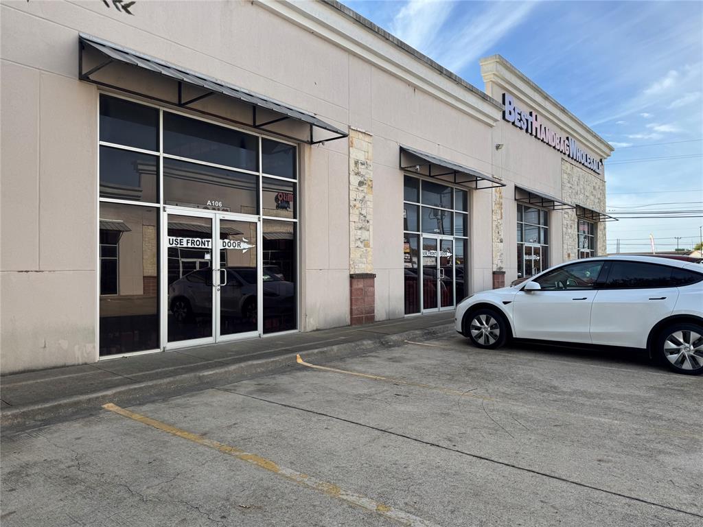 11532 Harry Hines Boulevard A100-A104