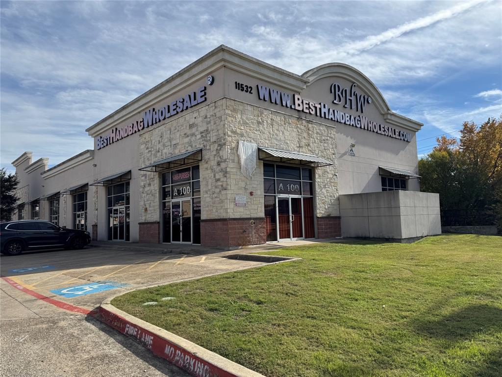 11532 Harry Hines Boulevard A100-A104