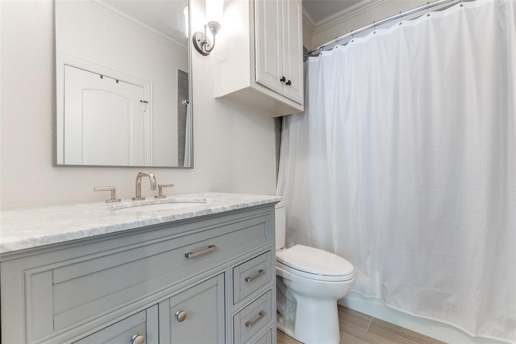 Royal Crest - Residential