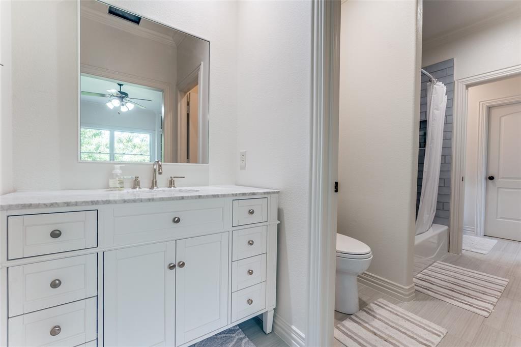 Royal Crest - Residential