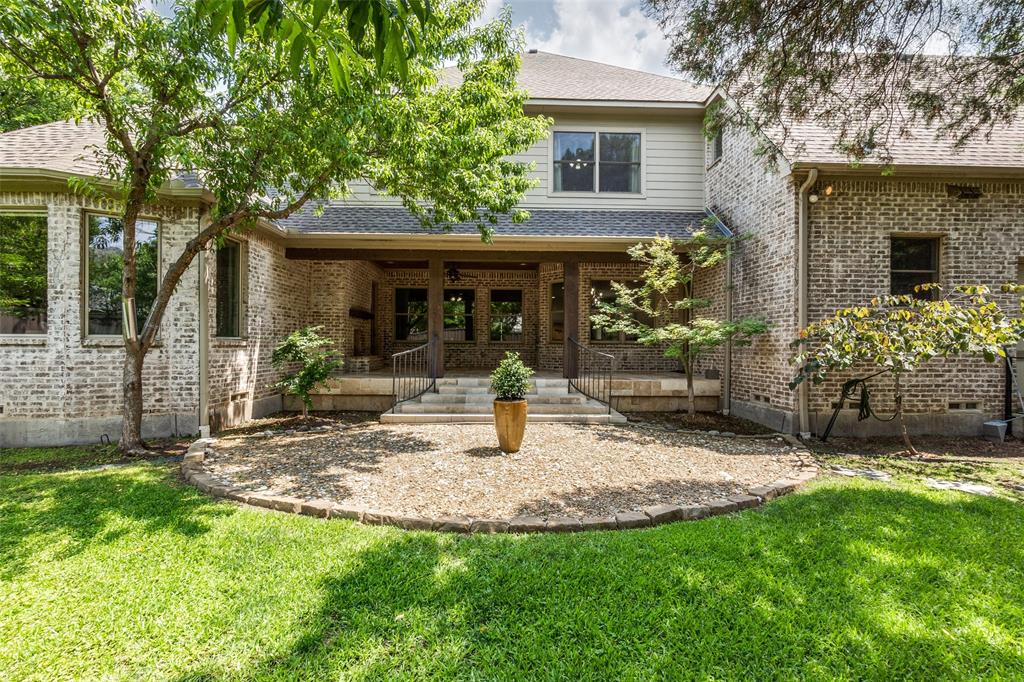 Royal Crest - Residential