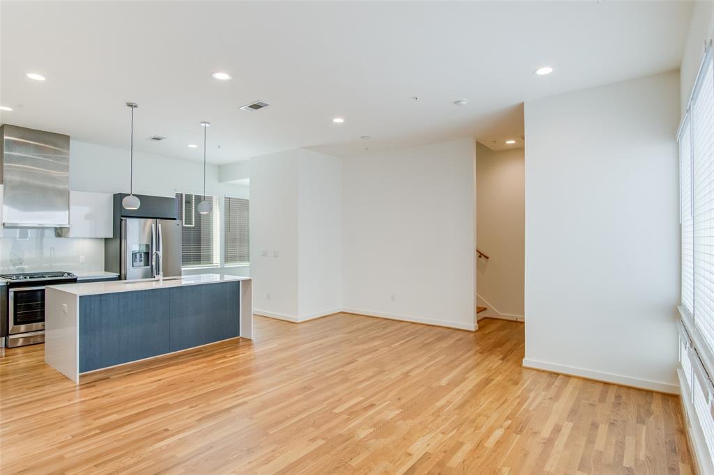 Akard-Gano Twnhms Add - Residential Lease