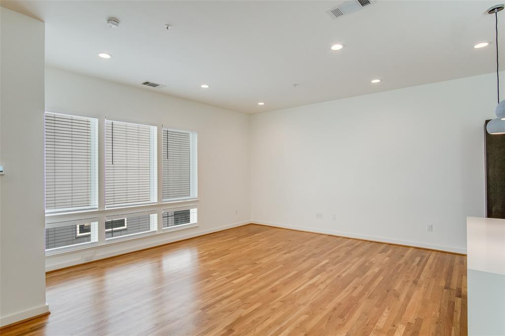 Akard-Gano Twnhms Add - Residential Lease