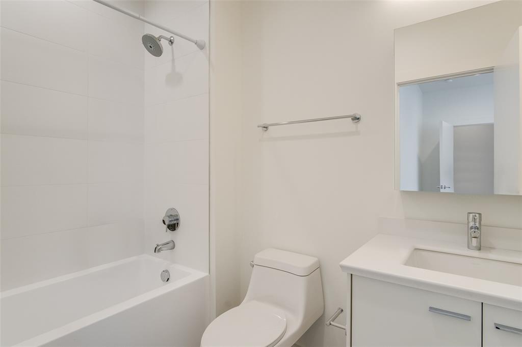 Akard-Gano Twnhms Add - Residential Lease