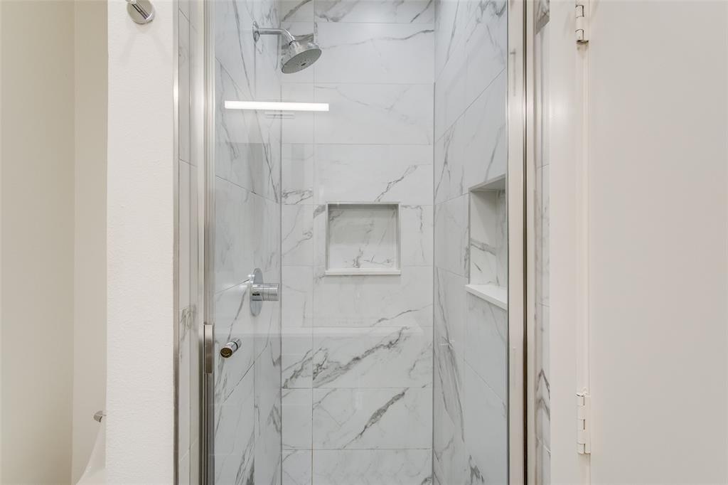 Akard-Gano Twnhms Add - Residential Lease