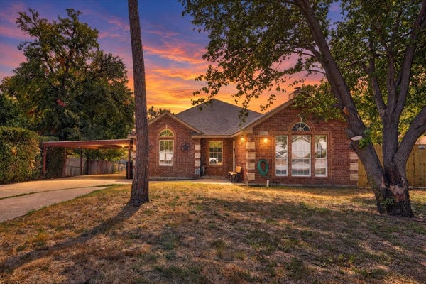 5413 CORNELL AVE, RIVER OAKS, TX 76114 - Image 778bf04fea21e7001dc8a07e581024fb/3532004525