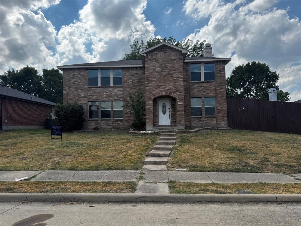 1735 Hickory Creek Lane