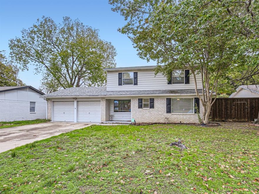 Welcome to this spacious 5-bedroom, 2-bathroom gem in Lake Dallas! Step inside and be greeted by a large floorplan that opens up a world of possibilities. At its heart, the spacious living room instantly creates an ideal space for entertaining and opens to the breakfast room which transitions gracefully into a cute kitchen with stainless steel appliances—all less than 3 months old! Your comfort is assured with new carpeting upstairs & a mix of new tile and engineered hardwood flooring downstairs. This home boasts recent upgrades, including a new electrical panel, roof patch work, & fresh drywall throughout. The electric AC system has been fully serviced for optimal cooling efficiency. This home is equipped with a comprehensive ADT security system and outside, a fenced backyard. Located near schools and local shopping it's the convenience you need in your daily life. Don't miss the opportunity to make this house your perfect home. Click the Virtual Tour link to view the 3D walkthrough.