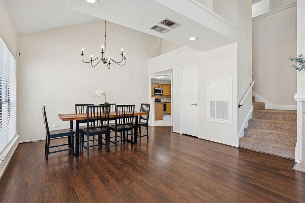 2904 Hunters Point Lane