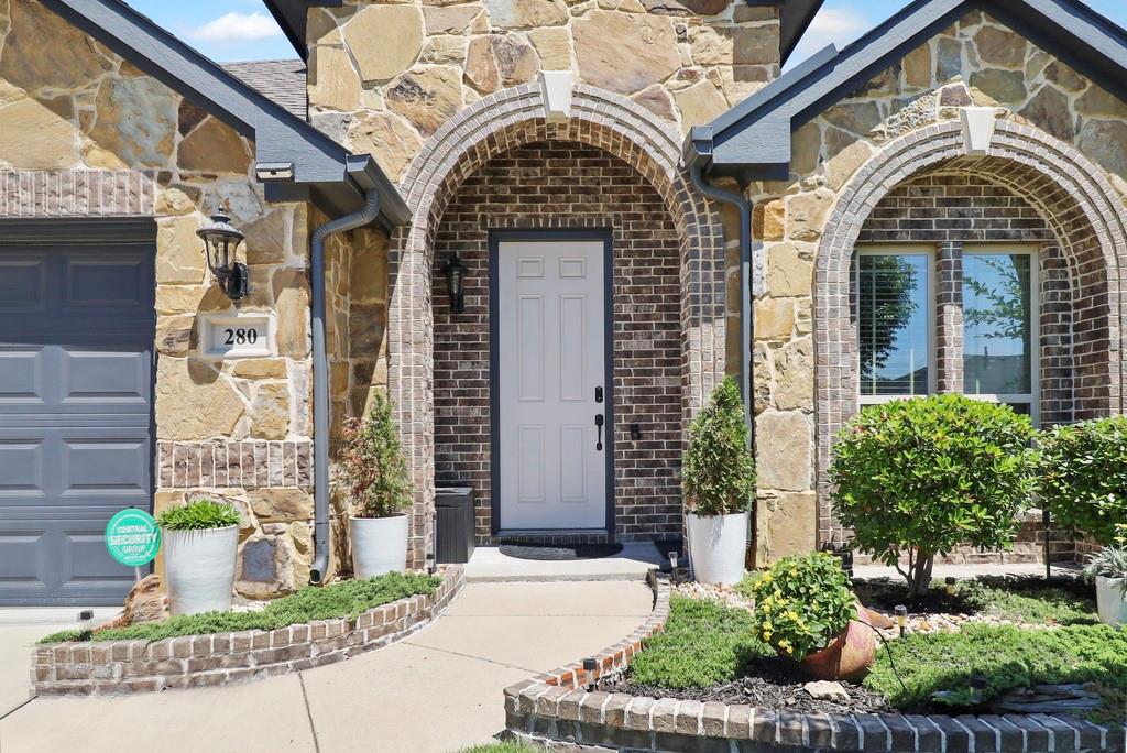 280 Armstrong Lane