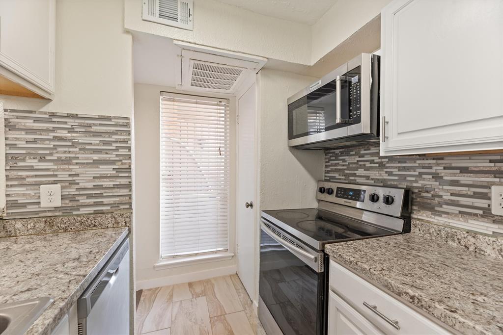 Plaza CONDOMINIUMS - Residential Lease