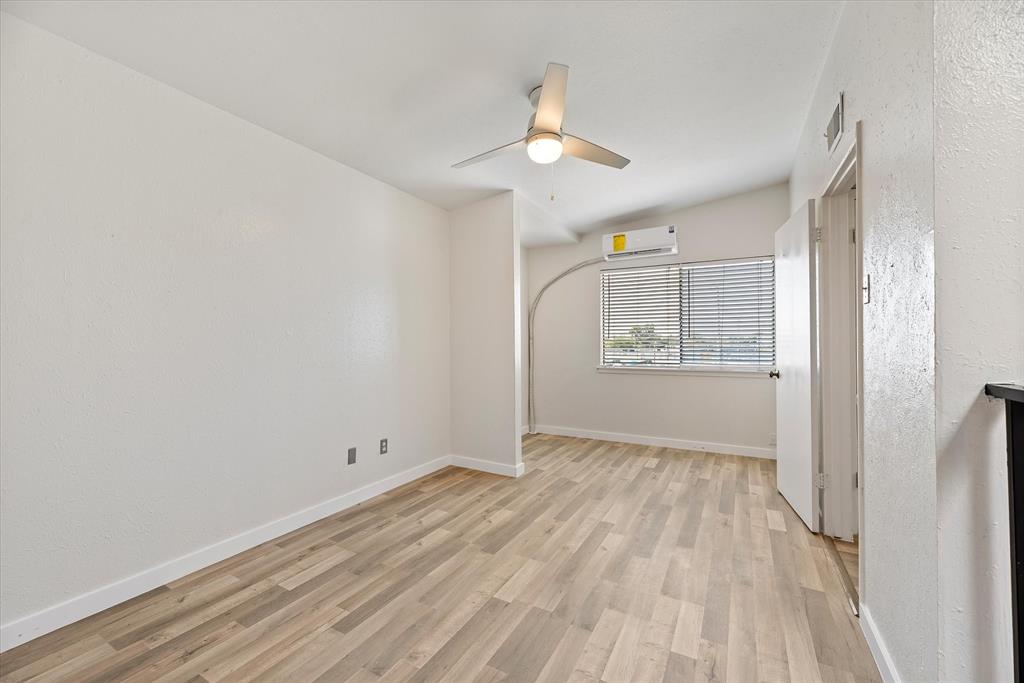 Plaza CONDOMINIUMS - Residential Lease