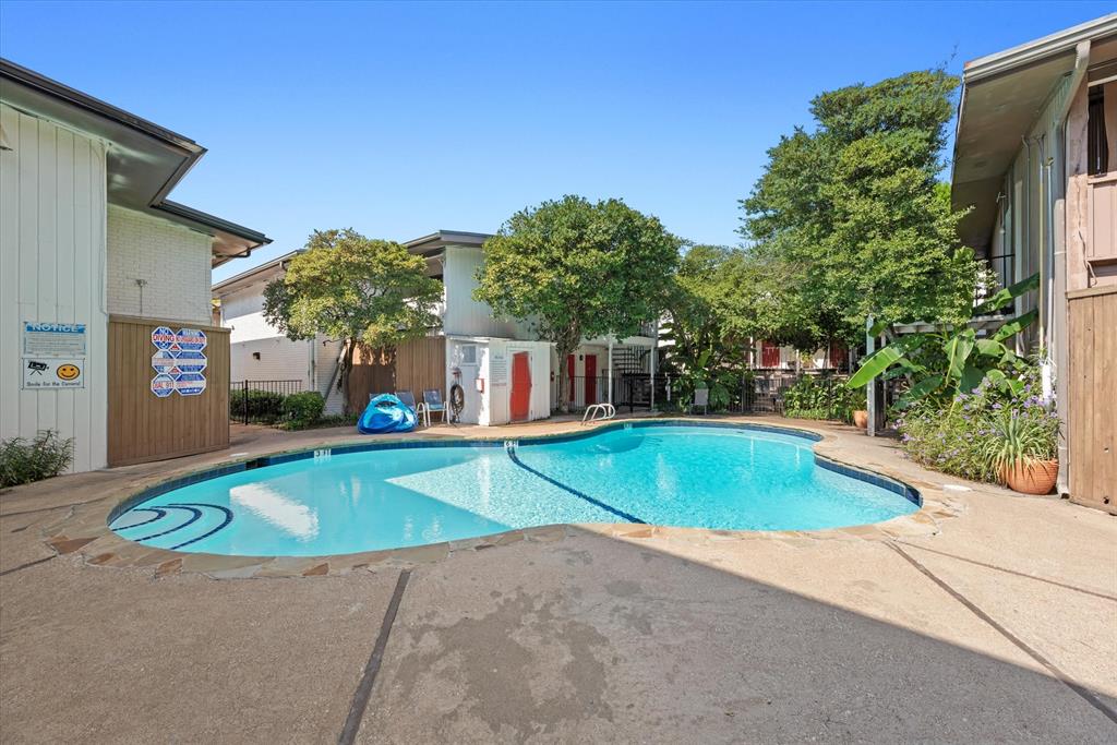 Plaza CONDOMINIUMS - Residential Lease