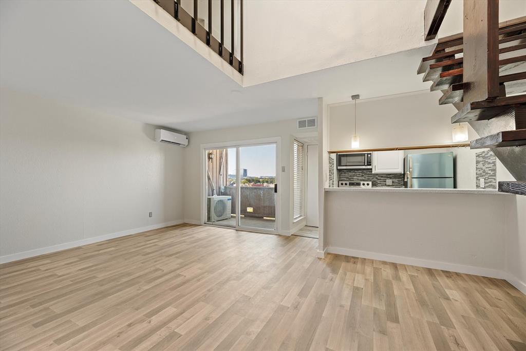 Plaza CONDOMINIUMS - Residential Lease