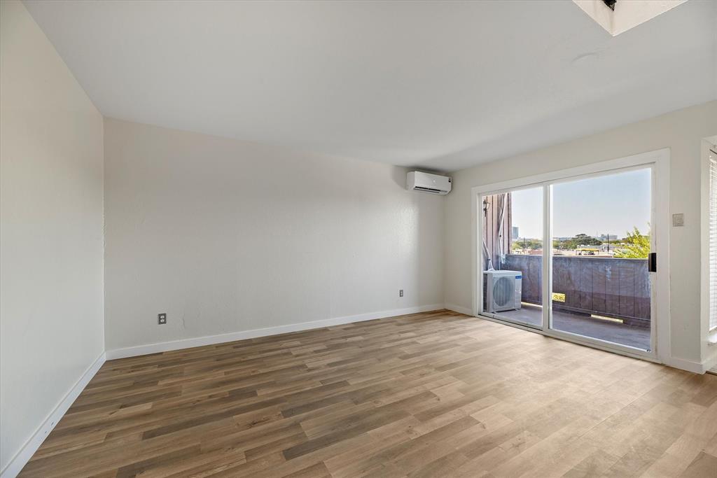 Plaza CONDOMINIUMS - Residential Lease