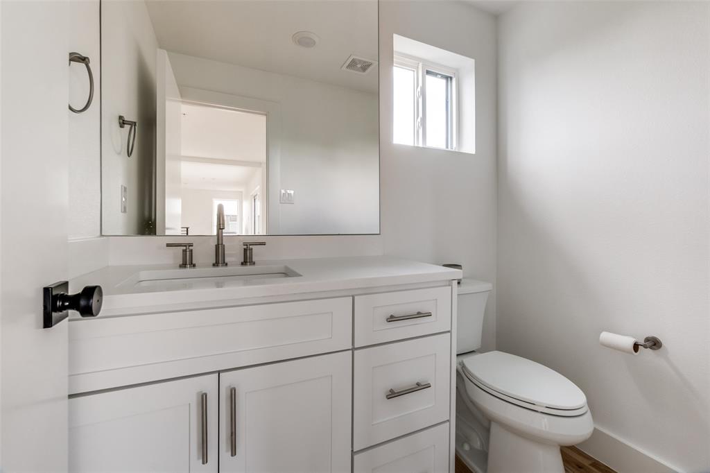 HOLMES - Residential Lease