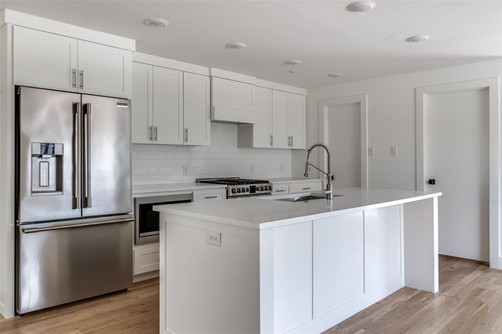 HOLMES - Residential Lease