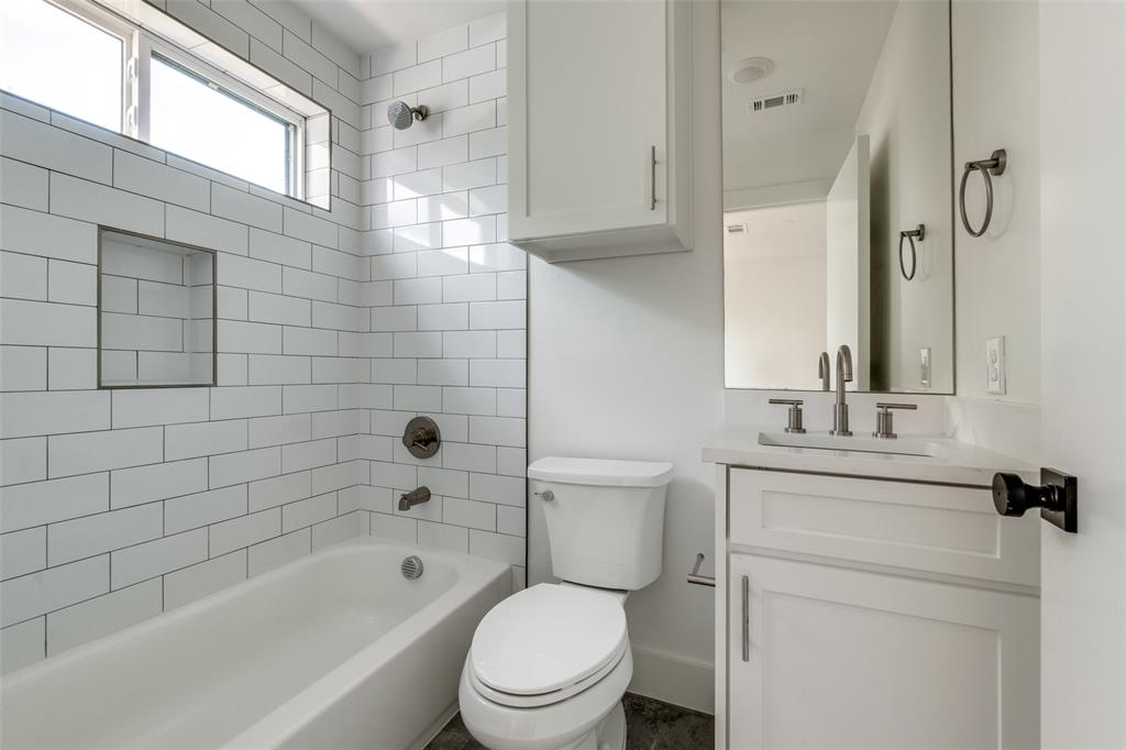 HOLMES - Residential Lease