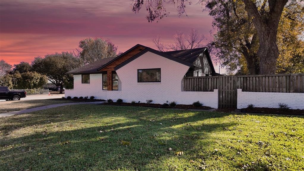 6858 Freemont Street