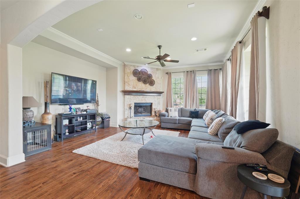 CASTLE HILLS PH III SEC B BLK I LOT 1 - Residential