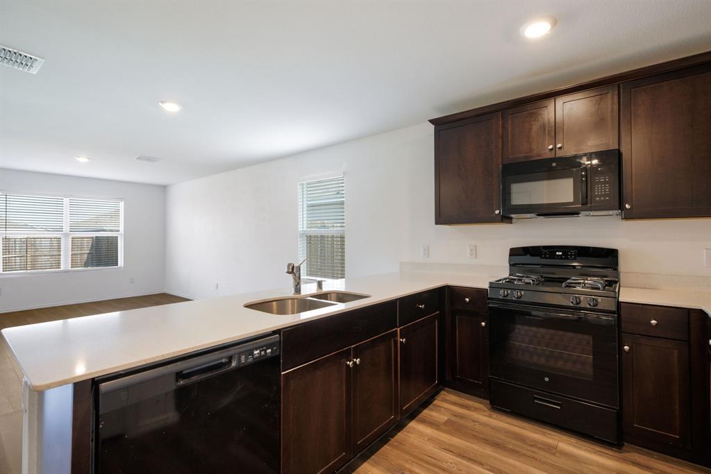 Trinity Xing Ph 5 - Residential Lease