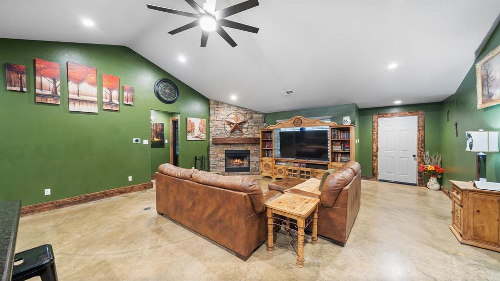17821 County Road 4069