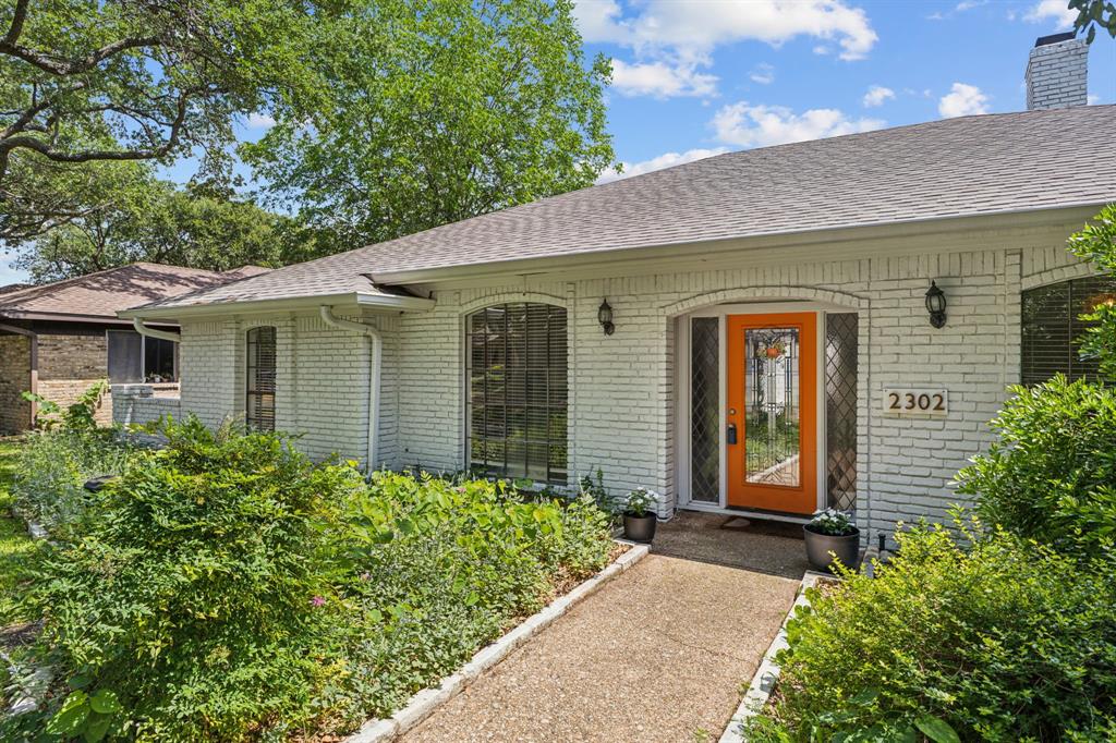 2302 Golden Willow Lane