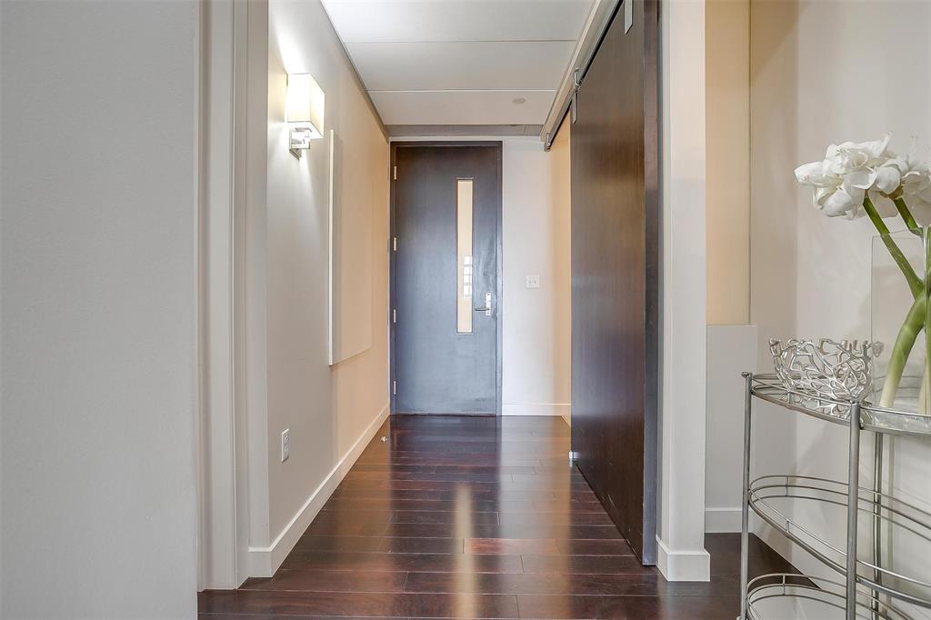 One Montgomery Plaza Residence Condo - Residential