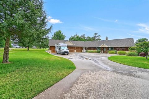 A home in Lake Kiowa