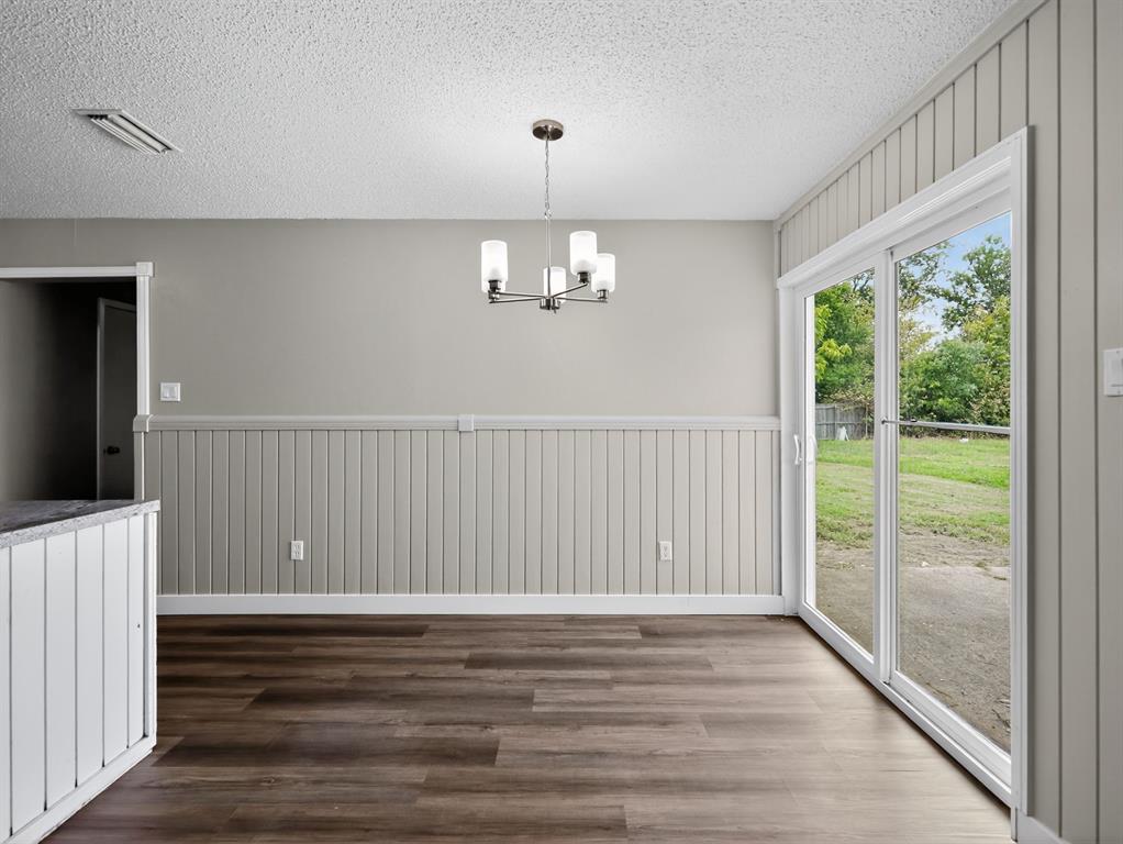 1501 Shady Lane