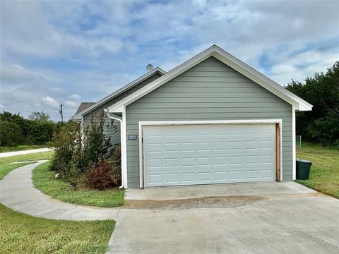 A home in Granbury