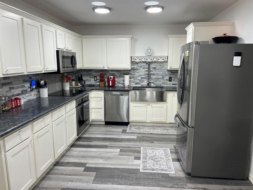 Eagle Peak - Residential