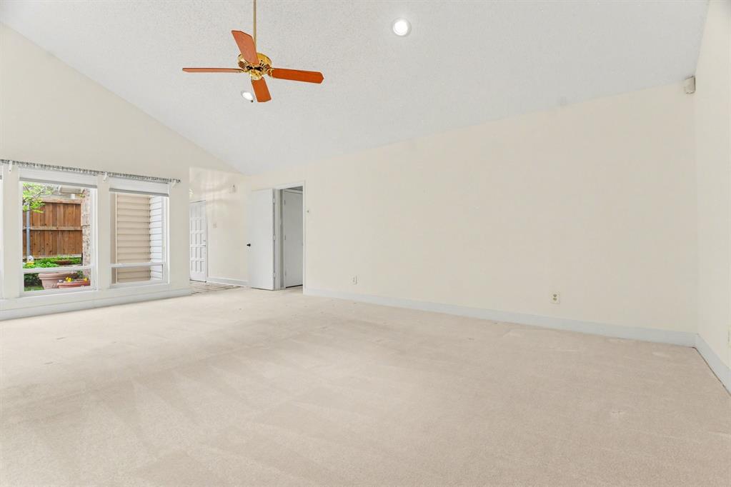 2019 Whippoorwill Lane