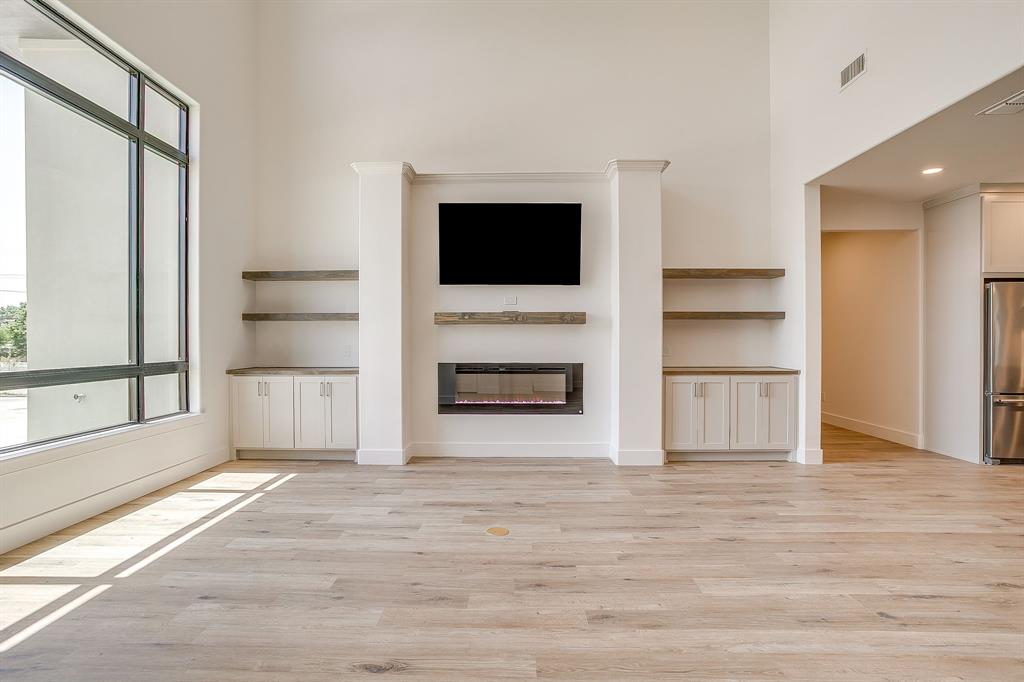 THE DWELLINGS ON 25TH - Residential