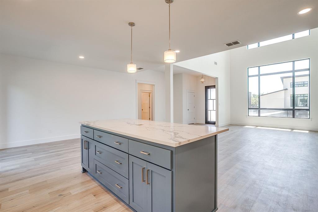 THE DWELLINGS ON 25TH - Residential