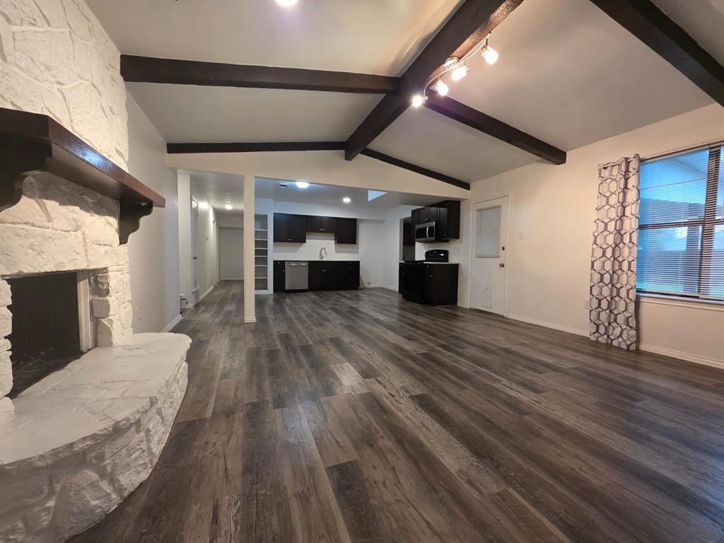 926 W Embercrest Drive