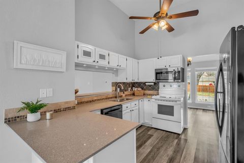 Tiny photo for 4604 Lindberg Drive, Arlington, TX 76016 (MLS # 21197816)