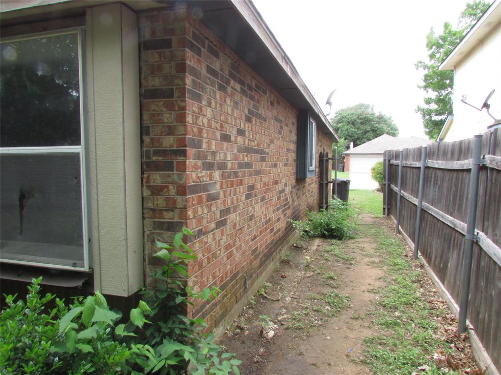 8337 Cloverglen Lane