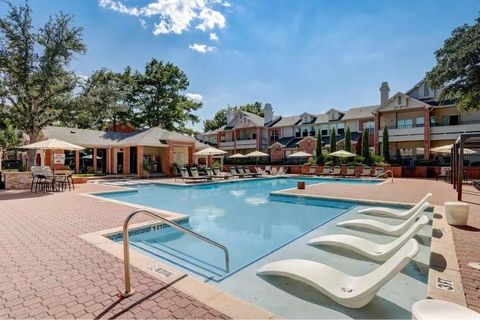 Photo of 17250 Knoll Trail Drive #1605, Dallas, TX 75248 (MLS # 21257454)