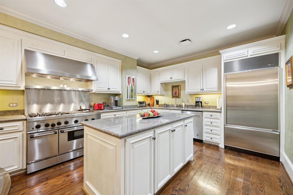 Vendome On Turtle Creek Condo - Residential