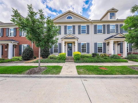 Photo of 1020 Gardenia Street, Carrollton, TX 75007 (MLS # 21302473)
