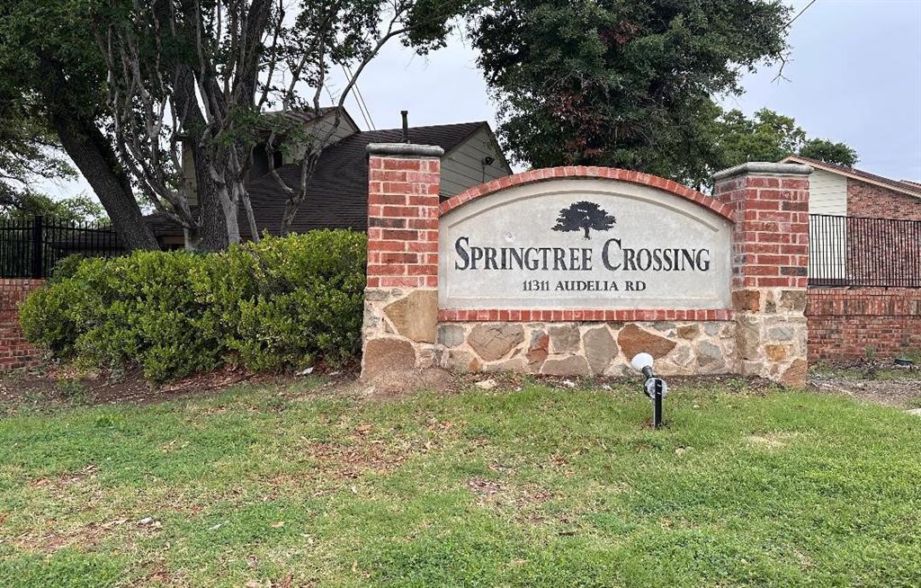 Springtree Crossing Condos - Residential