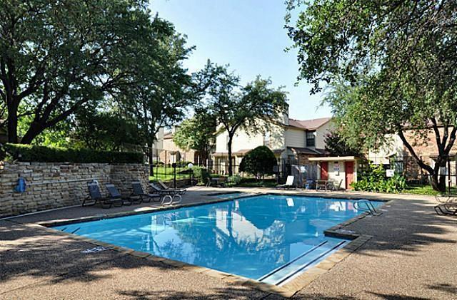 Springtree Crossing Condos - Residential