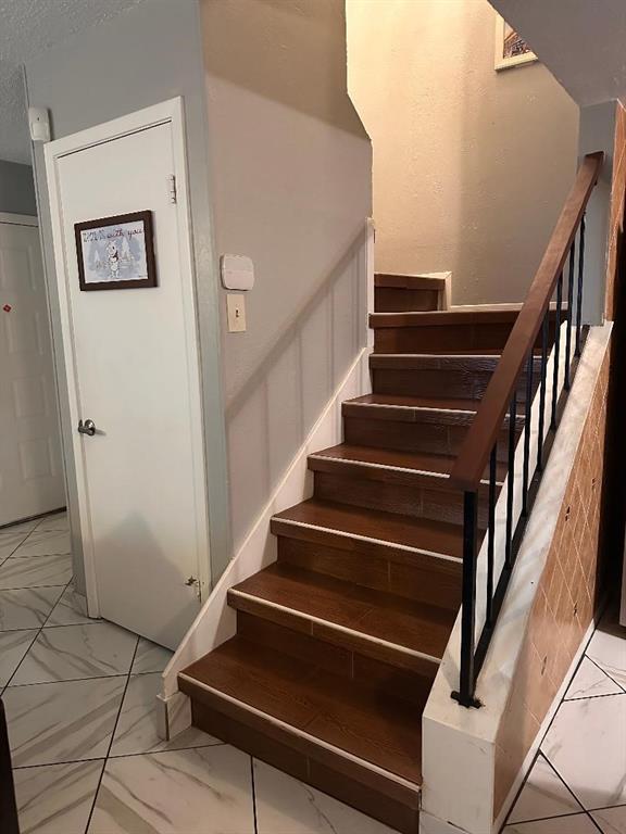 Springtree Crossing Condos - Residential