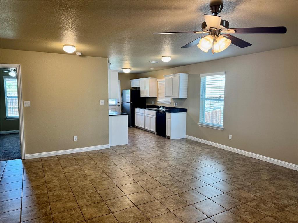 3117-3119 Weave Court