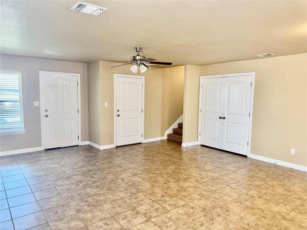 3117-3119 Weave Court